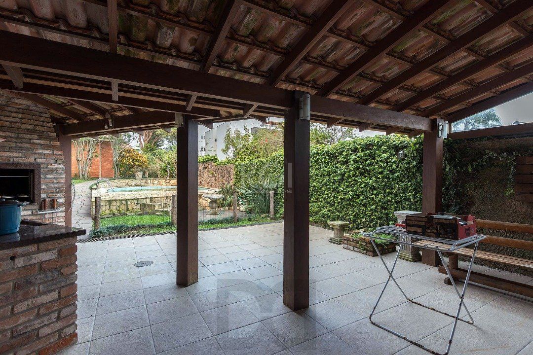 Casa para Venda - 430m², 4 dormitórios, sendo 1 suites, 5 vagas - Cristal — foto 19