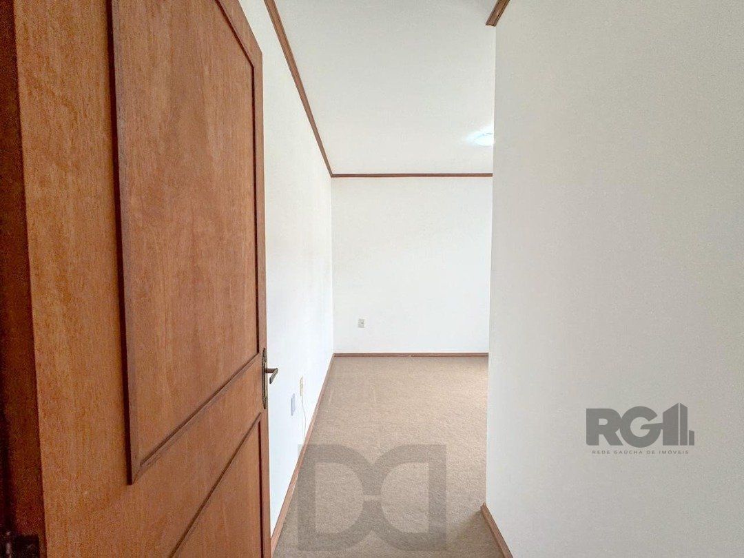 Com 4 suítes espaçosas, incluindo uma master com closet, — foto 83
