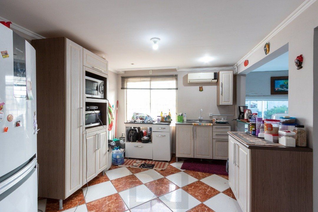 Sobrado para Venda - 300m², 3 dormitórios, sendo 1 suites, 3 vagas - Cavalhada — foto 25