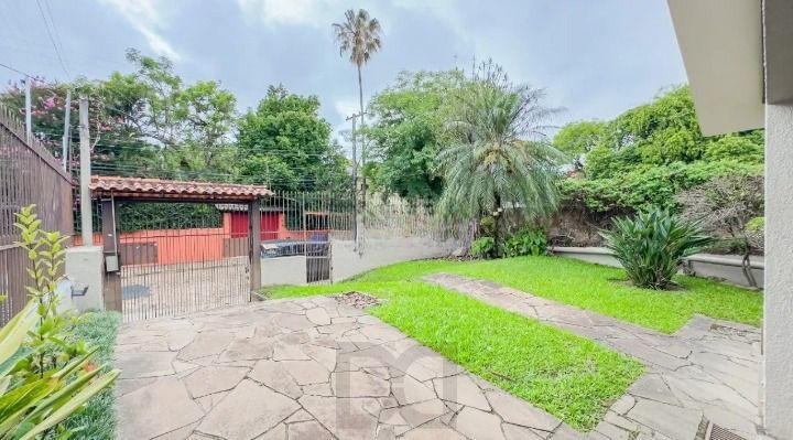 Casa de 3 dormitórios, 1 suíte e 3 vagas de garagem, bairro Ipanema. — foto 18