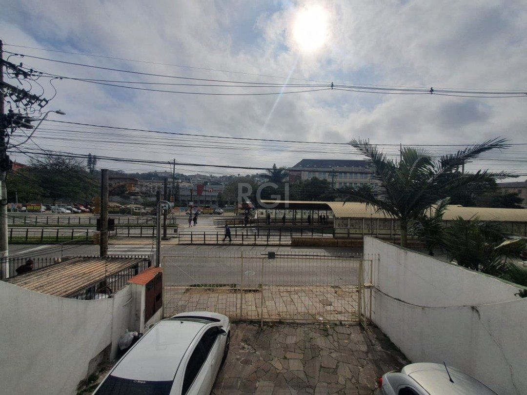 Casa para Venda - 226.9m², 5 dormitórios, sendo 2 suites, 5 vagas - Teresópolis — foto 11