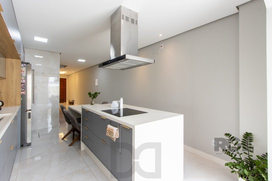 Sobrado com dois andares e área de terraço, — foto 12
