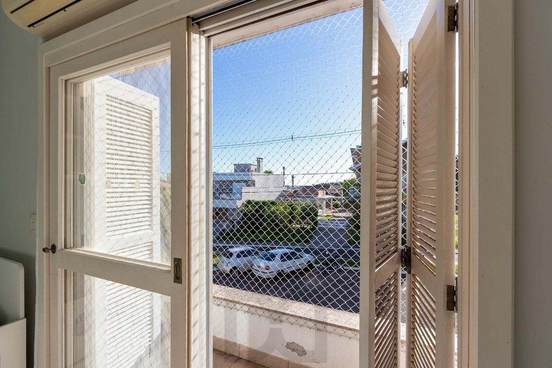 Casa para Venda com 4 dormitórios no bairro Hípica — foto 36