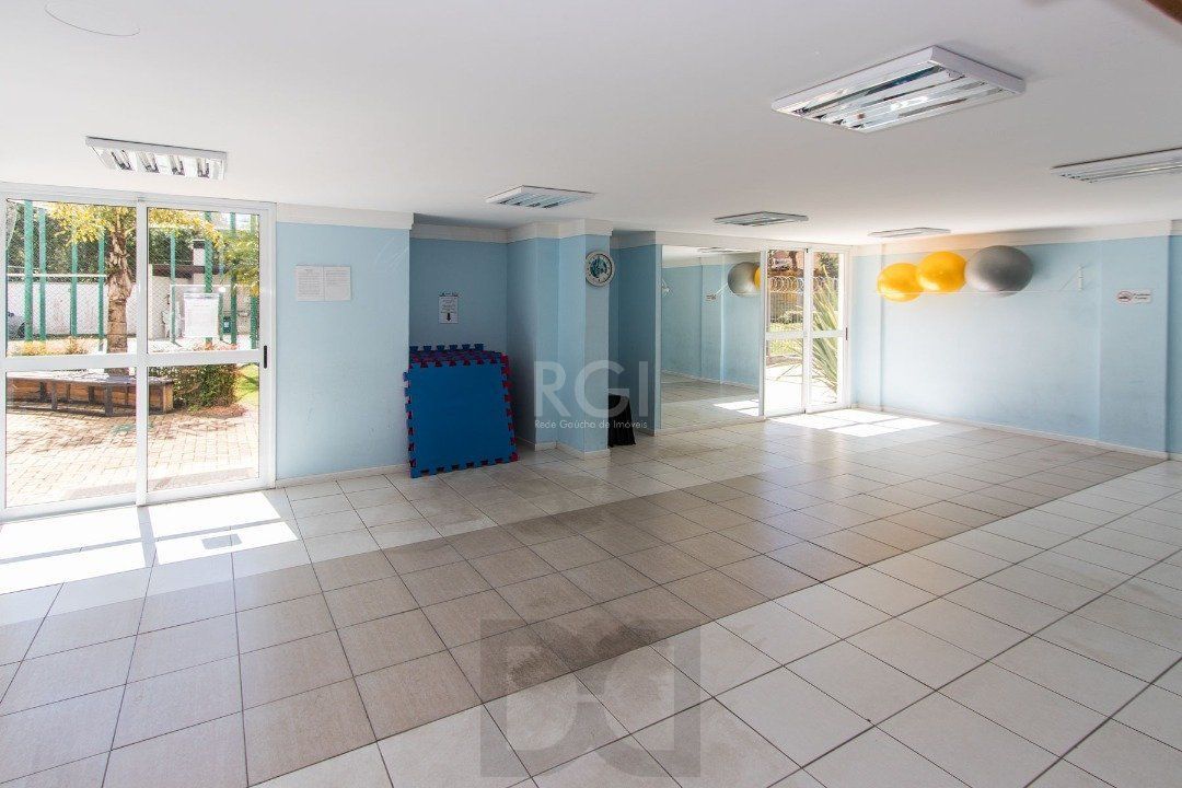 Apartamento | Bairro Cristal | 2 dormitórios | Suíte |  Semi mobiliado |  1 vaga escriturada — foto 31