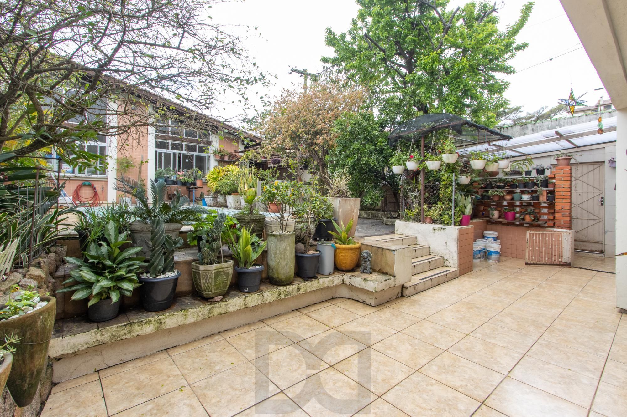 Casa para Venda - 485m², 4 dormitórios, sendo 1 suites, 3 vagas - Cristal — foto 26