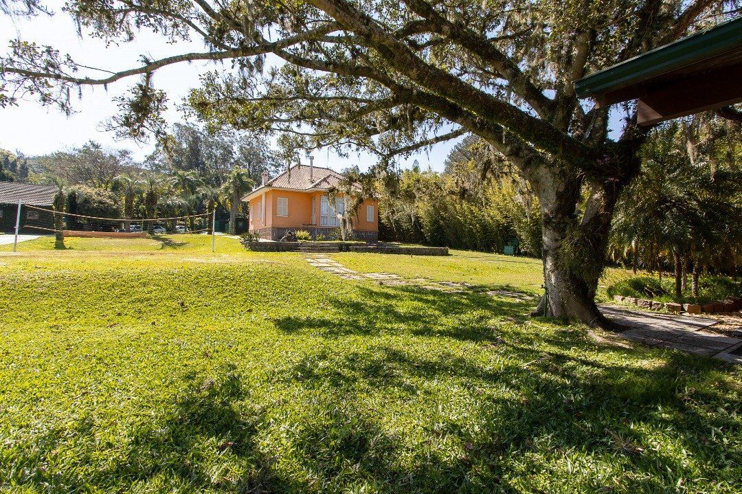 Terreno de 5.200m², rodeado pela natureza, possuindo 482m² de área construída — foto 68