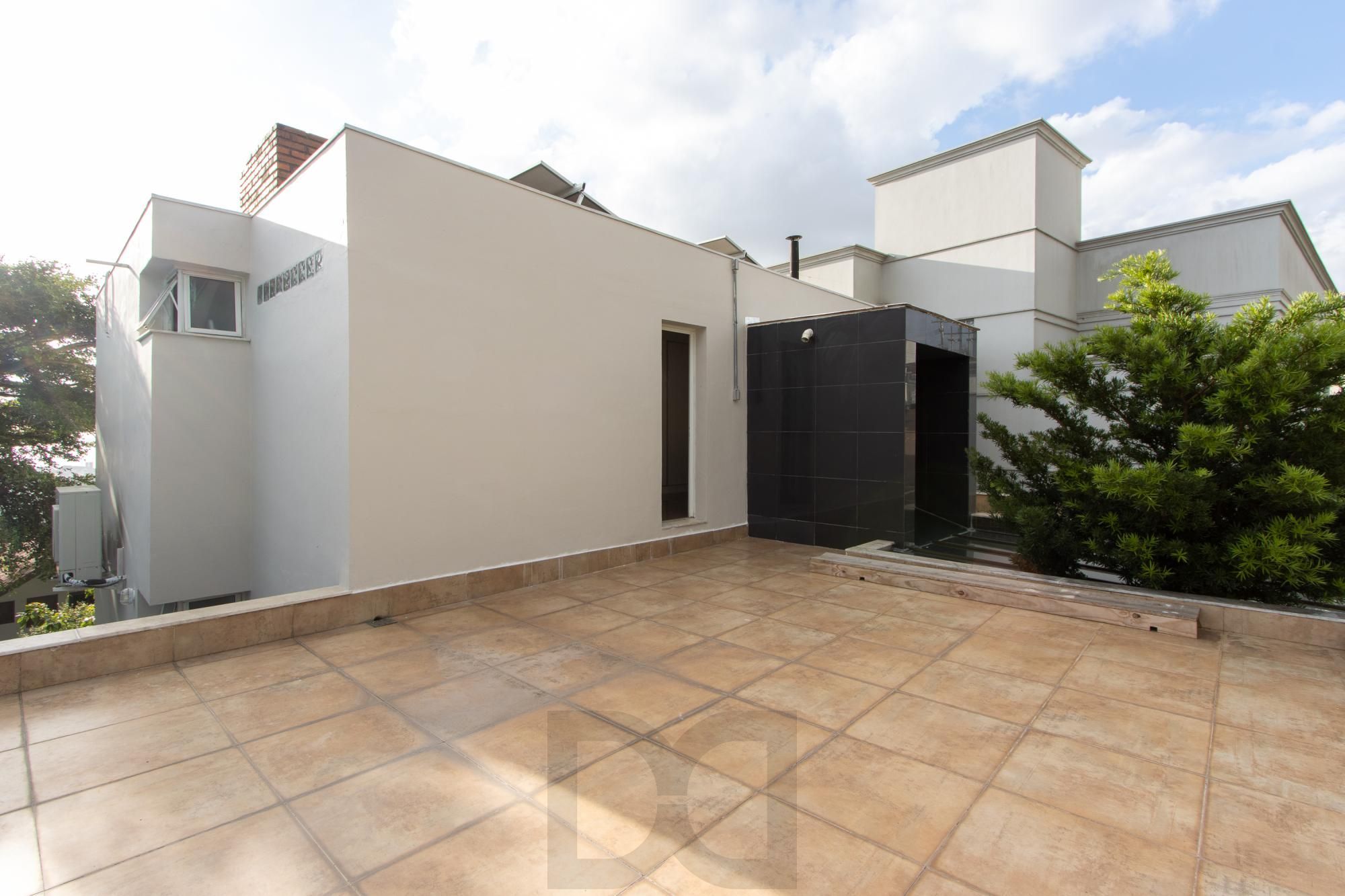 Casa 4 dormitórios com elevador — foto 34