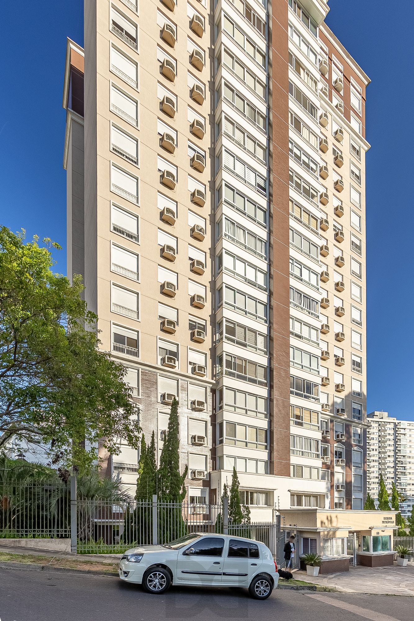 Apartamento 3 dormitórios 1 suíte 2 vagas no Reserva Petrópolis — foto 38