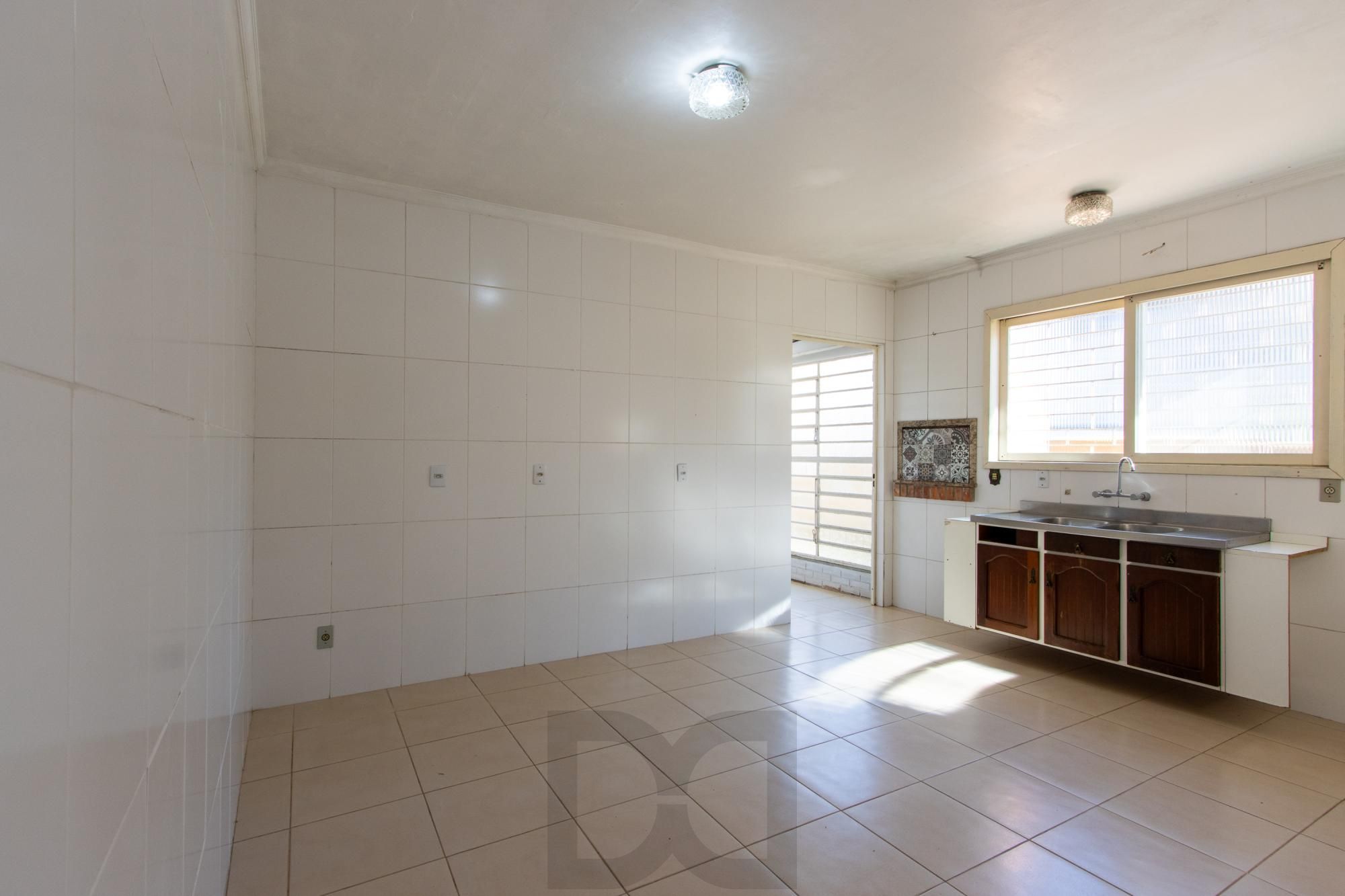 Casa para Venda - 231.72m², 4 dormitórios, sendo 1 suites, 3 vagas - Tristeza — foto 16
