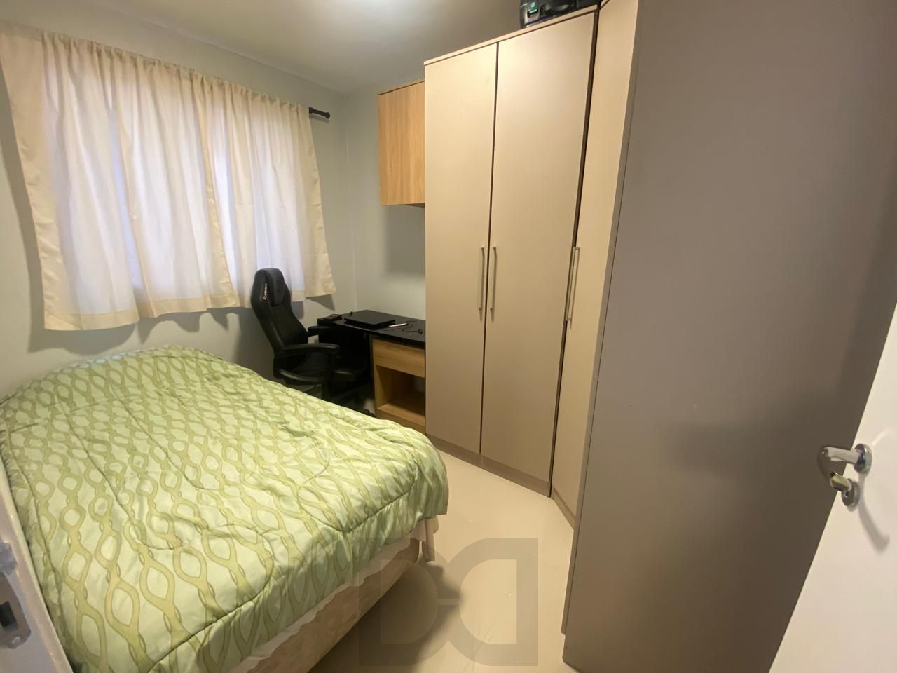 Apartamento de 2 dormitórios, 1 banheiro e 1 vaga. — foto 10