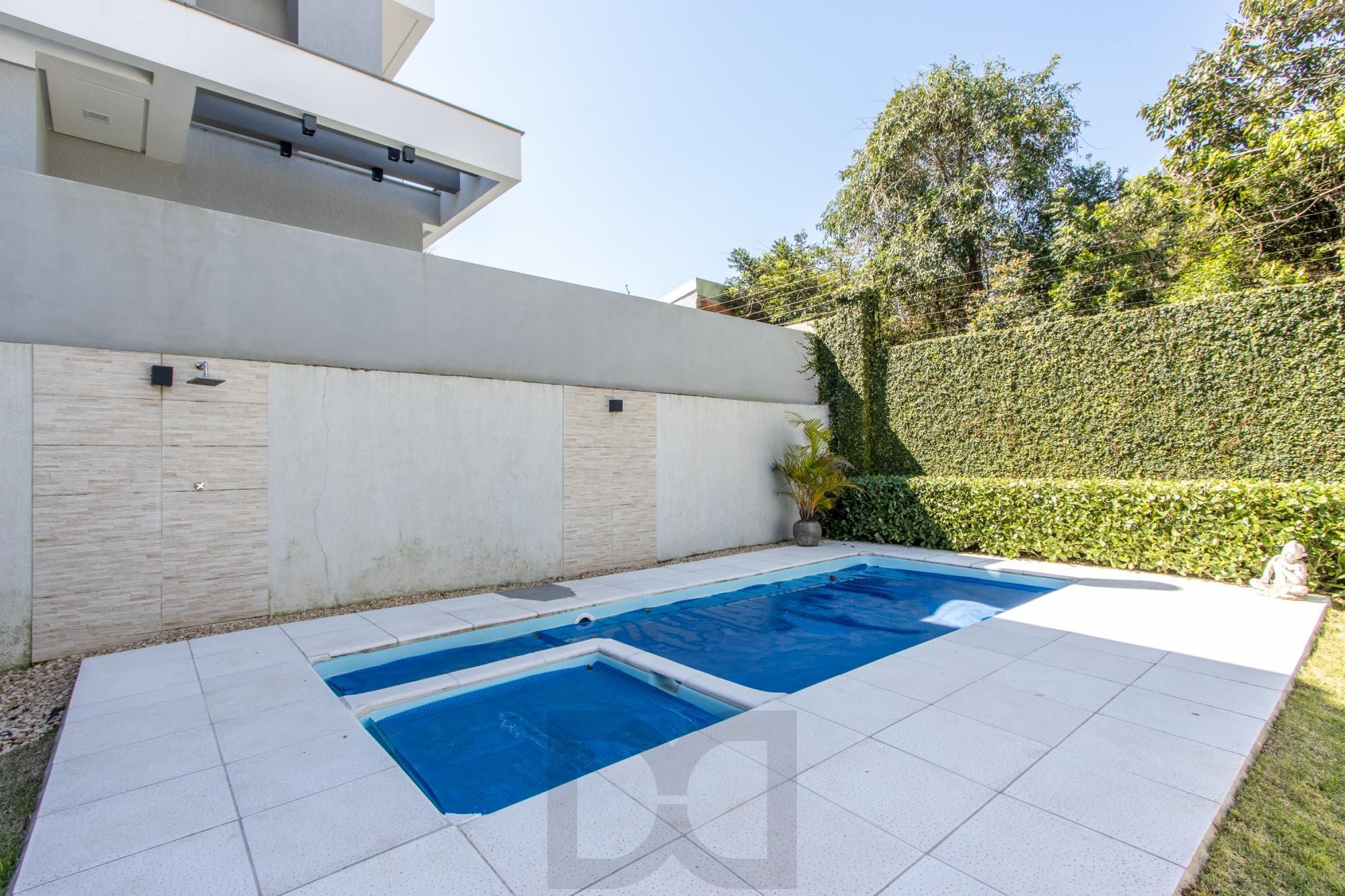 Casa Condominio Altos do Lago, 3 Quartos (1 suite master) - Bairro Hípica — foto 2
