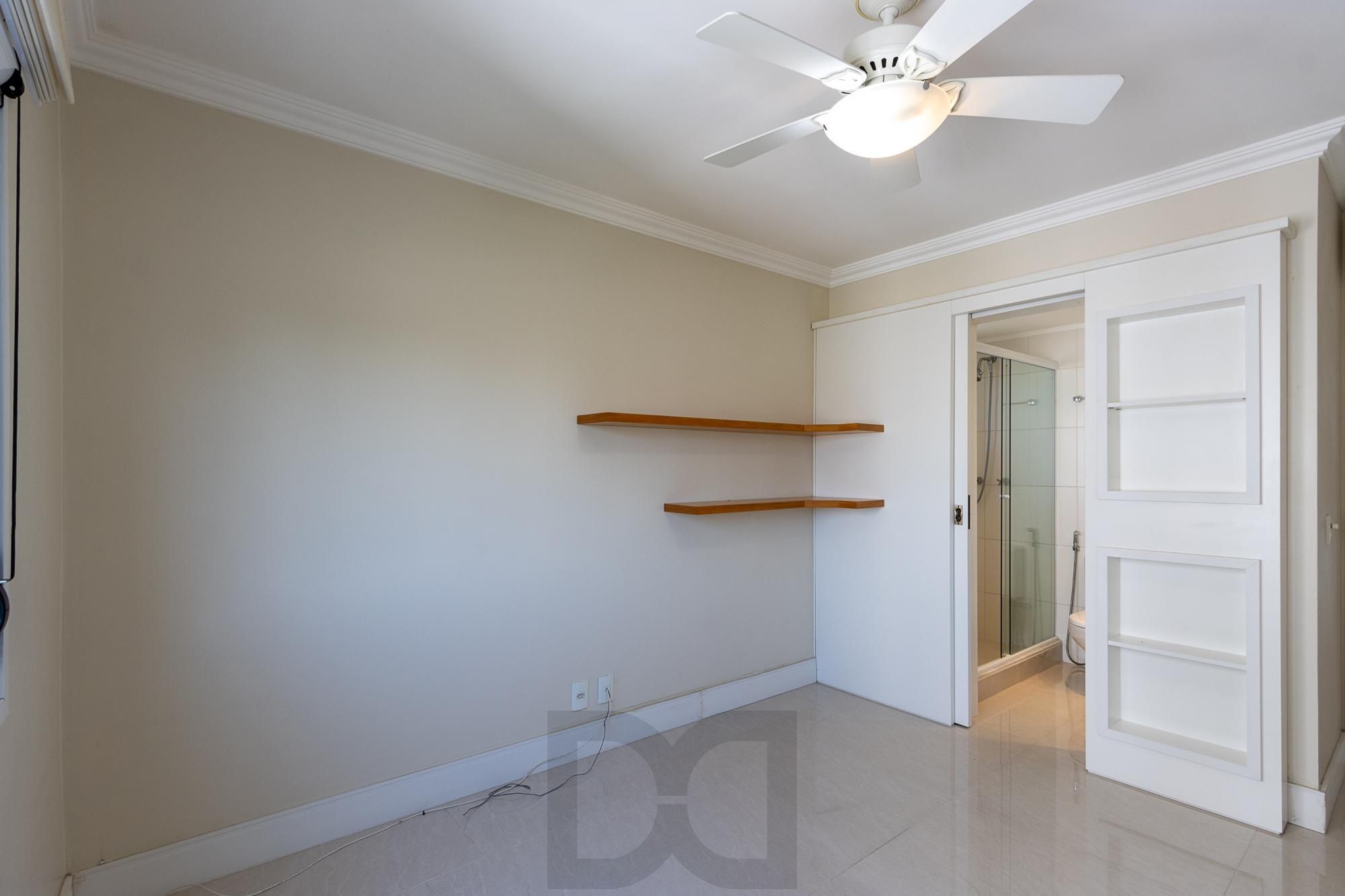 Apartamento de 3 dormitórios, 1 suíte e 2 vagas escrituradas no bairro Tristeza. — foto 27