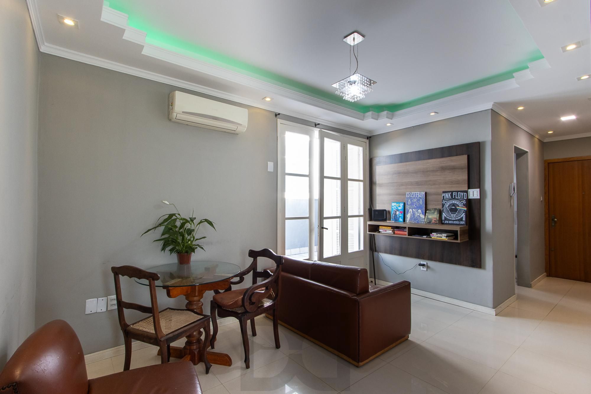 Apartamento 2 Dormitórios no Menino Deus — foto 7