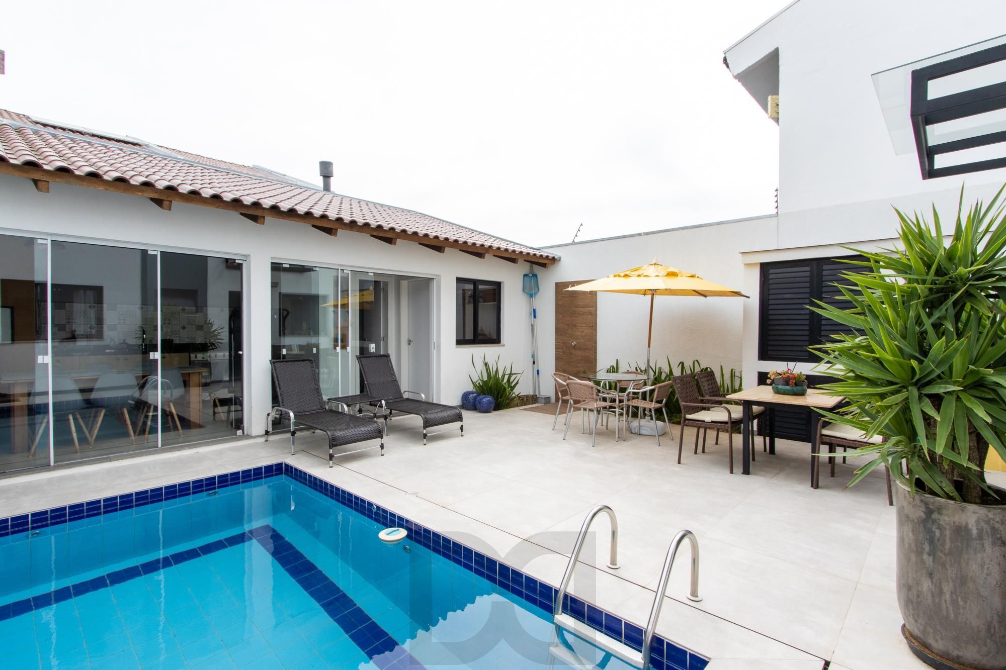 Excelente casa de alvenaria, 4 dormitórios, 2 suítes e 2 vagas de garagem. — foto 13