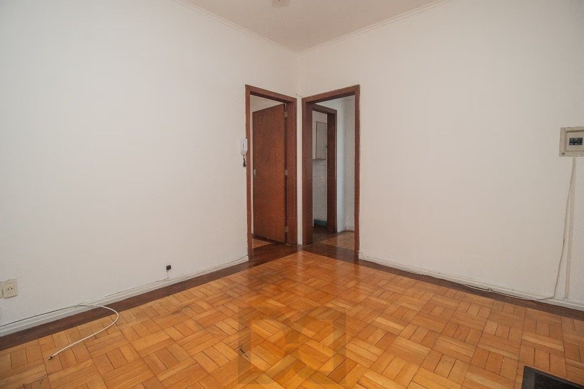Apartamento de 1 quarto à venda no Edifício Britânia na Avenida Independência em Porto Alegre – 45,24 m² Privativos e Portaria 24h — foto 5