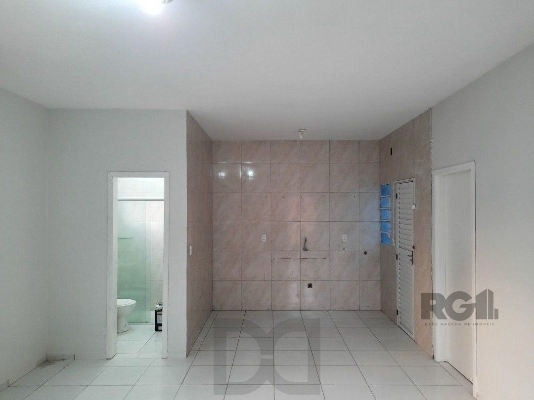 Oportunidade Imperdível: Prédio com 4 Apartamentos, Pátio e 2 Vagas de Garagem — foto 24