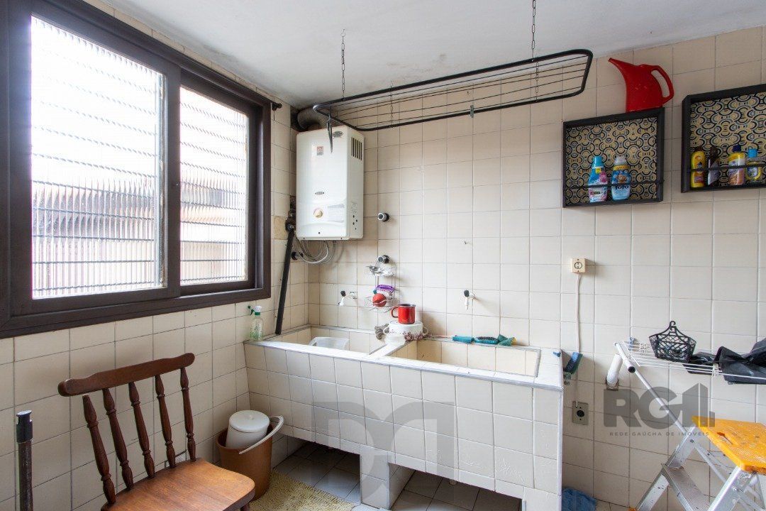 Casa para Venda - 200m², 3 dormitórios, sendo 1 suites, 3 vagas - Jardim Verde — foto 19