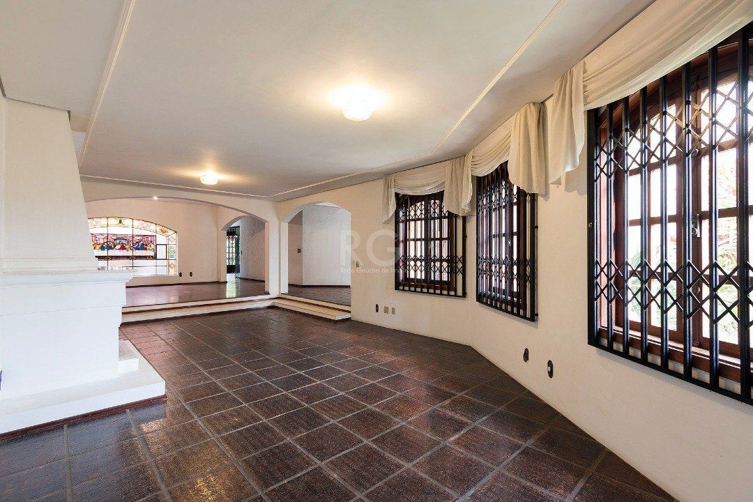 Casa para Venda - 430m², 4 dormitórios, sendo 1 suites, 5 vagas - Cristal — foto 9
