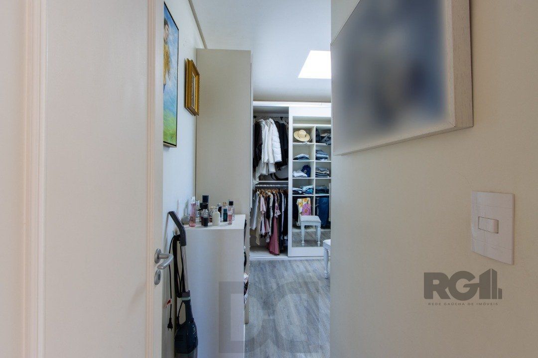 Excelente residência no Condomínio Terra Ville com aproximadamente 474,74m² privativos. — foto 58