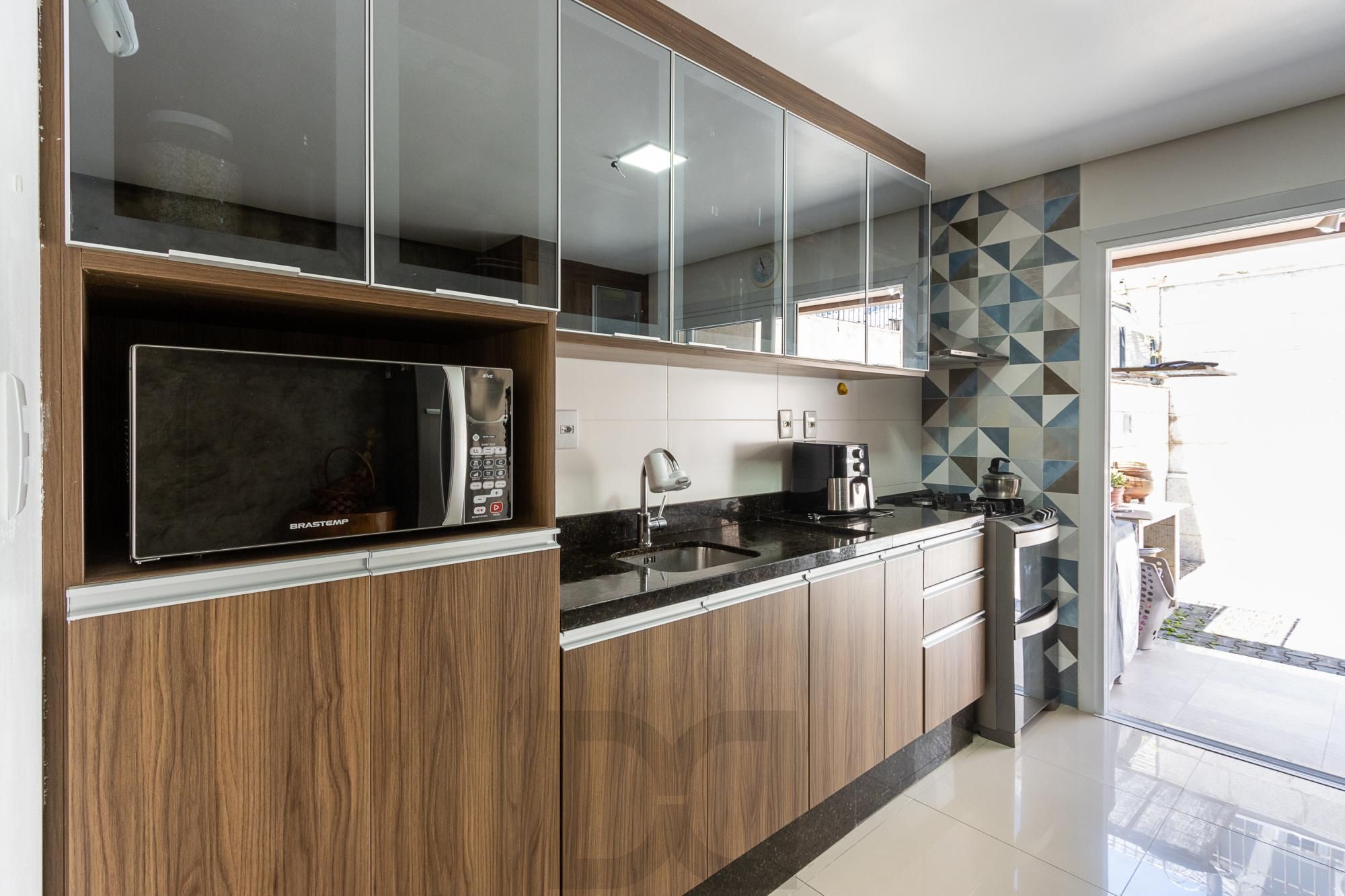 Sobrado com 2 suites e 2 vagas de garagem - Bairro Guarujá — foto 11