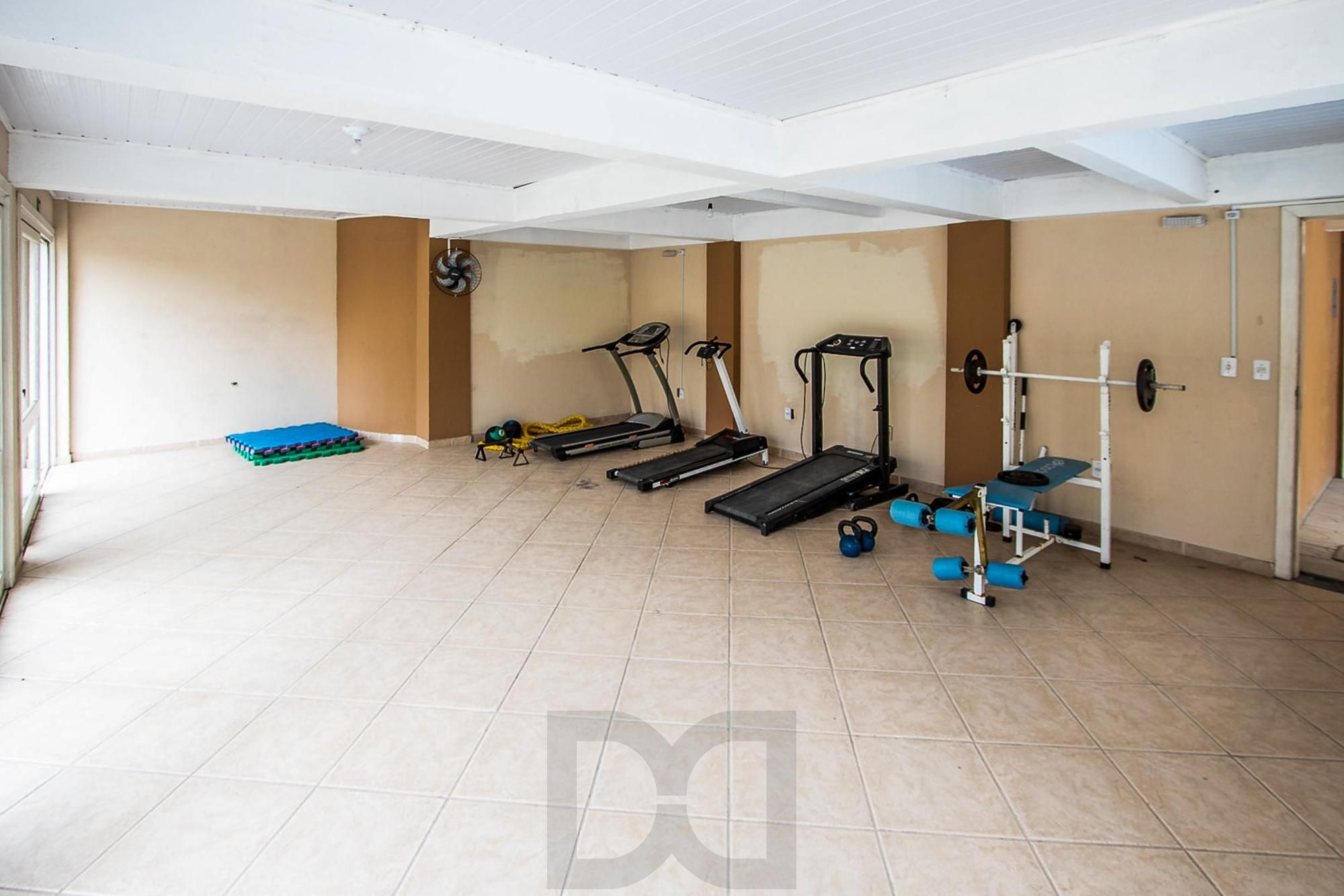 Apartamento de 3 dormitórios, 1 suíte e 1 vaga de garagem no bairro Pedra Redonda. — foto 38
