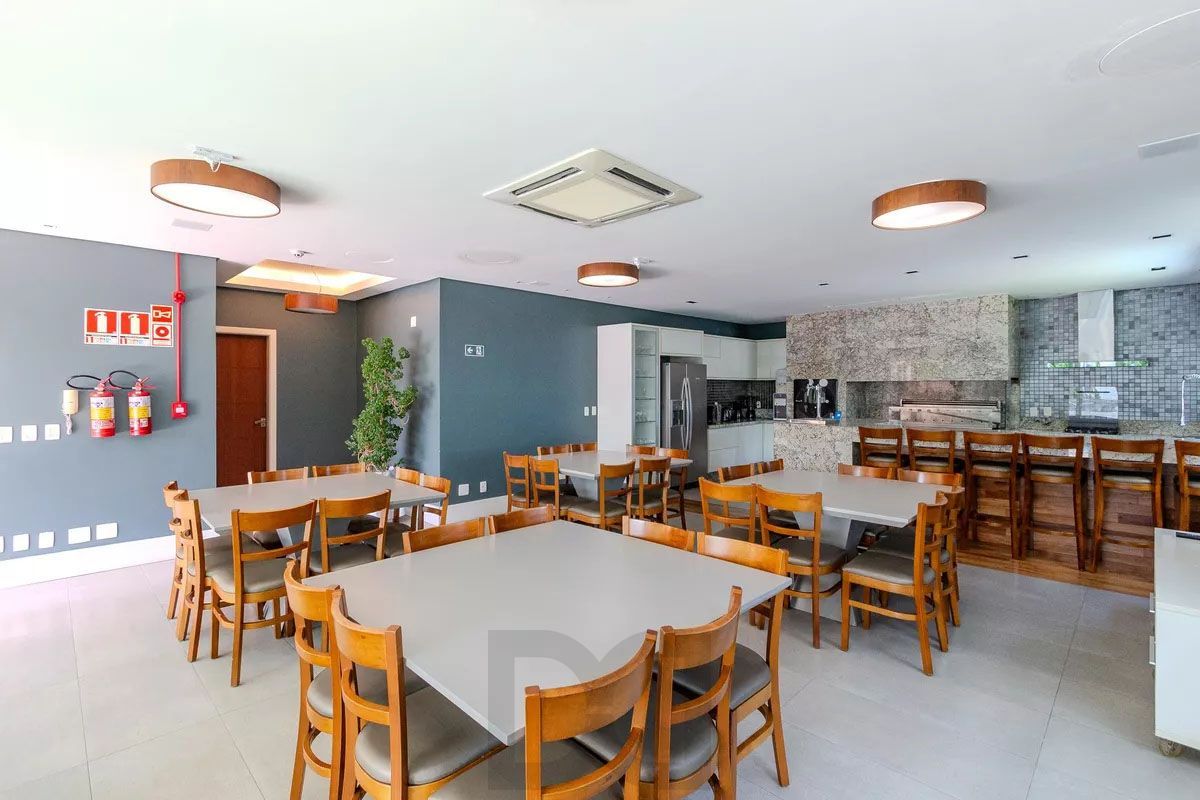 Apartamento com 3 dormitórios, 2 vagas e 231.61m² - Bairro Menino Deus — foto 54
