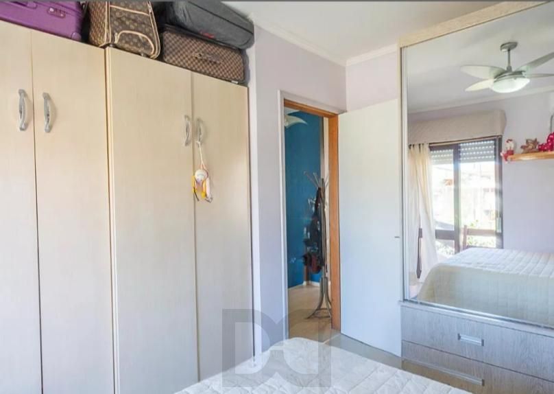 Linda casa com 3 dormitórios, sendo 1 Suíte, Sala Ampla no Condomínio de Ótima Localização — foto 24