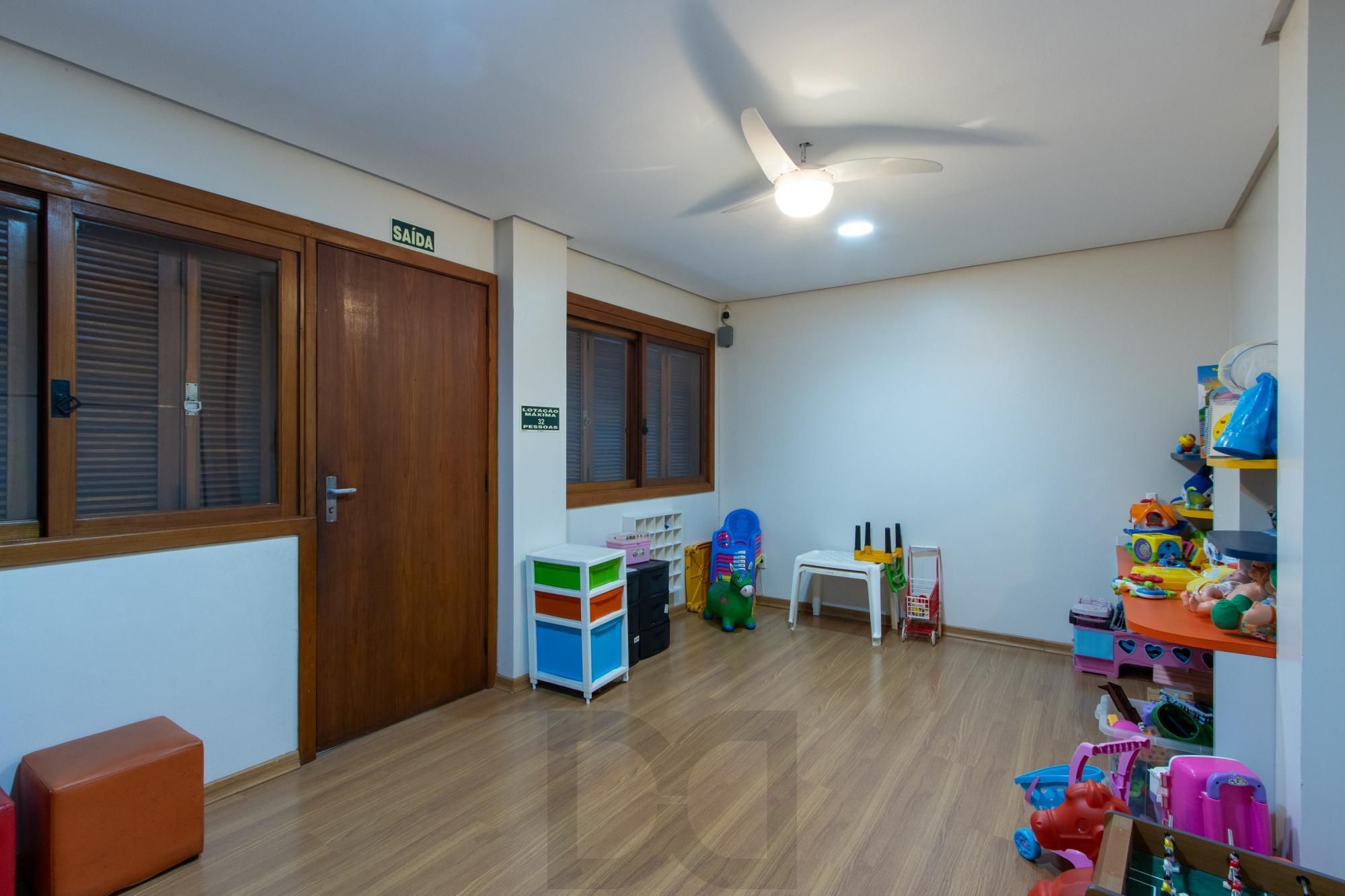 COBERTURA 2 QUARTOS, 2 VAGAS INDIVIDUAIS ESCRITURADAS, ELEVADOR - BAIRRO SANTO ANTONIO — foto 44