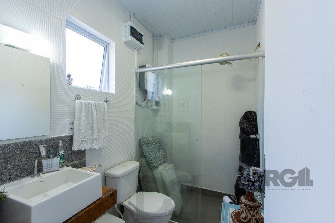 Casa a venda no bairro Guarujá com 4 dormitórios, piscina e salão de festas — foto 32
