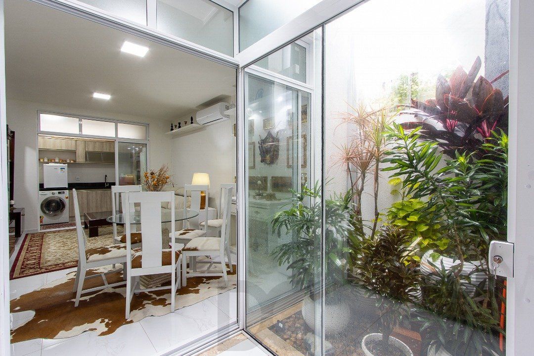 casa possui 3 suítes, 2 com closet — foto 16