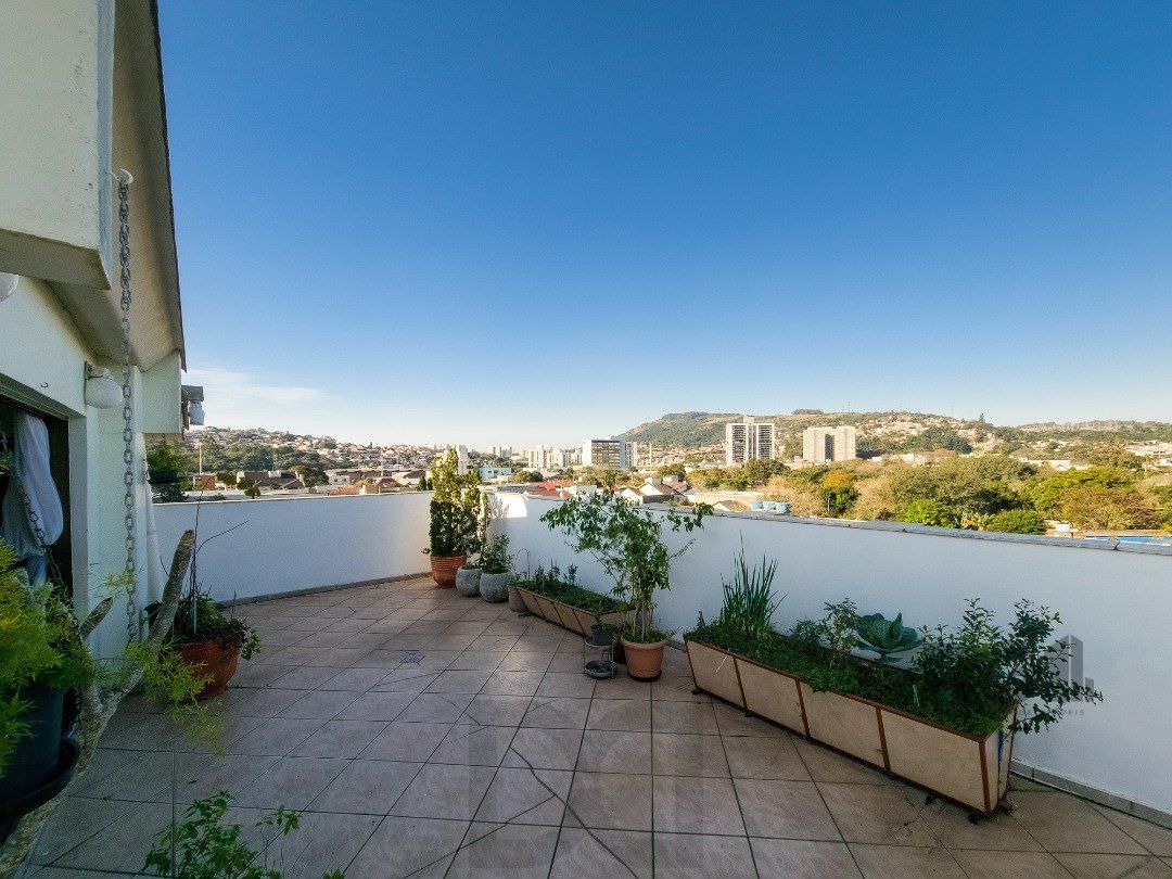Cobertura, 2 quartos, 1 suite, dependência de empregada, 1 vaga de garagem, bairro Partenon — foto 35