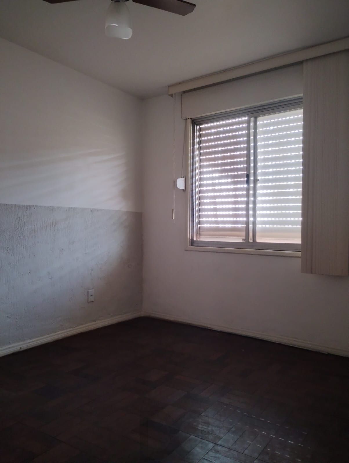 Excelente Casa com 03 suítes + Apto nos fundos com 01 Dor. Garagem 3 carros — foto 15