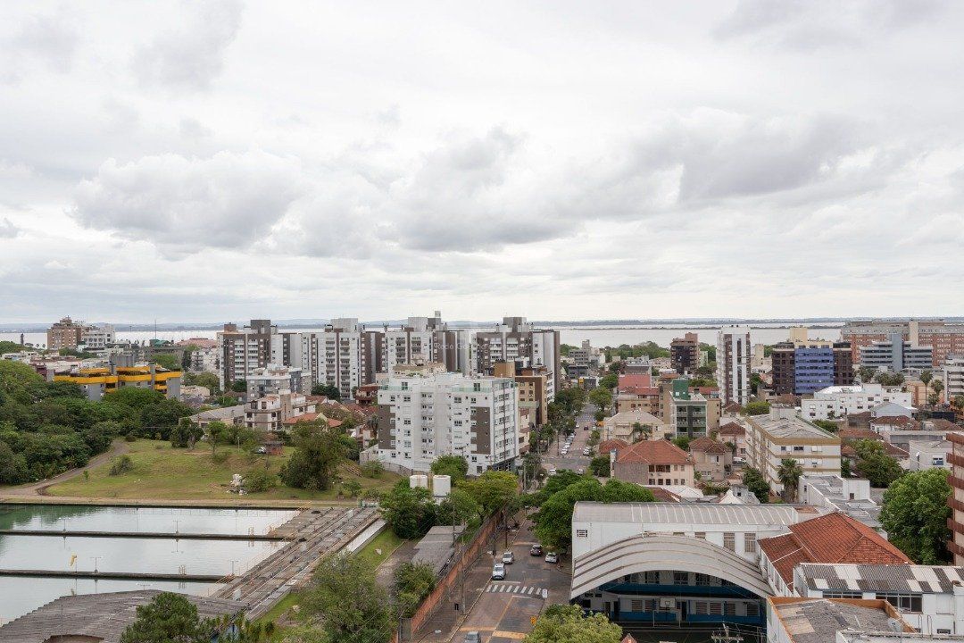Cobertura para Venda - 302m², 4 dormitórios, sendo 1 suites, 3 vagas - Menino Deus — foto 42