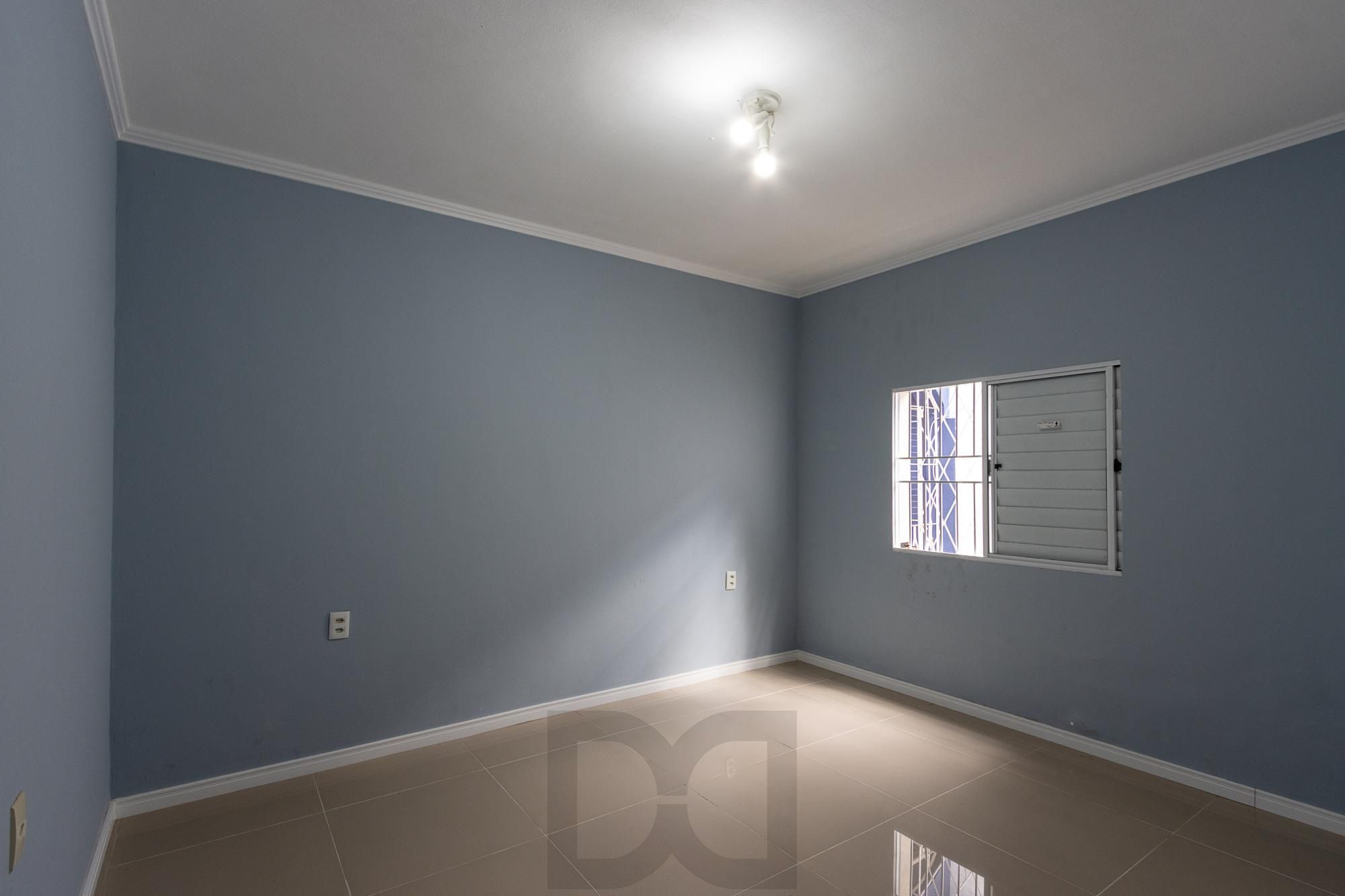 Terreno com 2 casas, 4 quartos, 1 suite - Bairro Cavalhada — foto 8