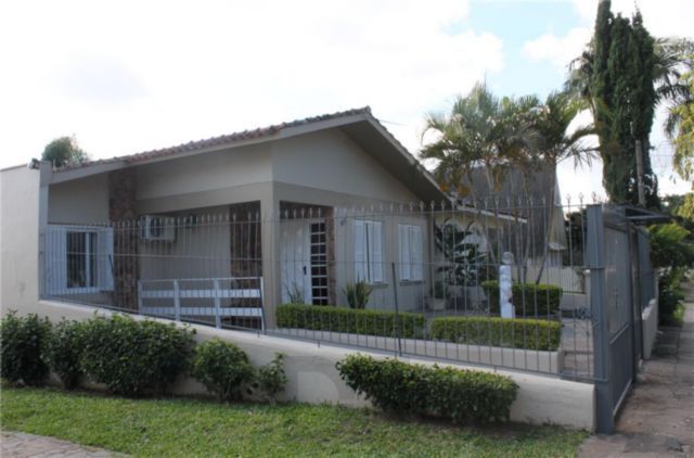 Casa para Venda - 200m², 4 dormitórios, sendo 1 suites, 3 vagas - Ipanema — foto 1