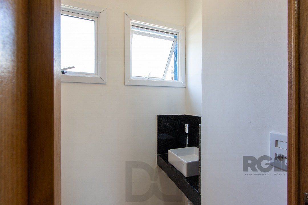 Sobrado 3 Dprmitórios Bairro Espírito Santo. — foto 7