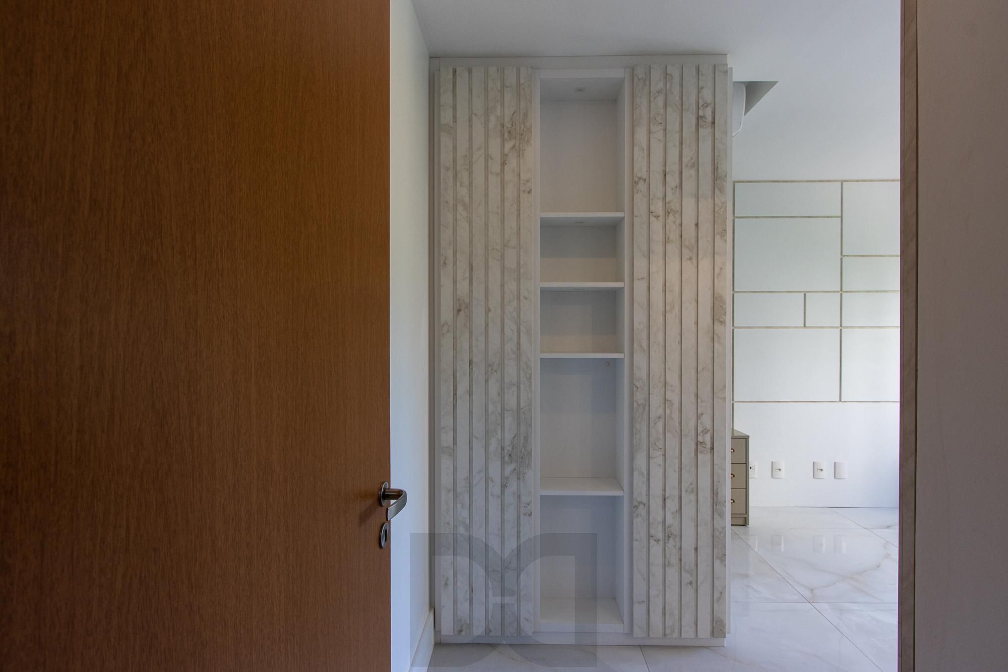 Apartamento totalmente reformado e impecável para locação - 3 quartos sendo uma suíte - Bairro Cavalhada — foto 32