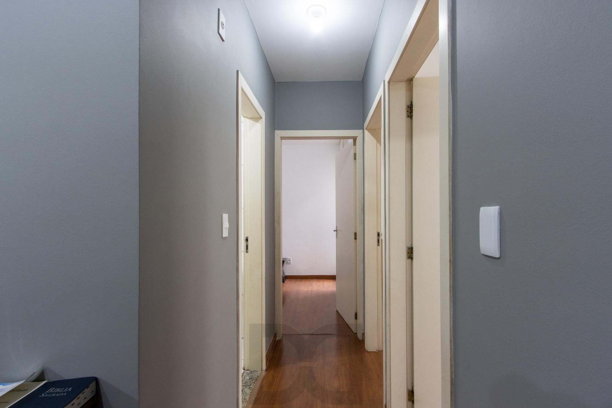 Apartamento de 3 dormitórios, 1 suíte e 1 vaga de garagem no bairro Pedra Redonda. — foto 15