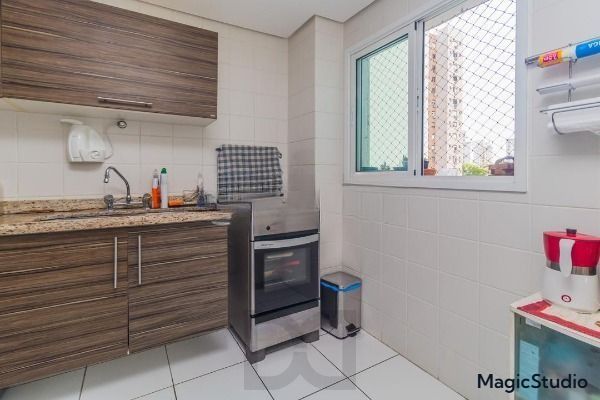 Vende apartamento no Bairro Passo da Areia - Porto Alegre — foto 23