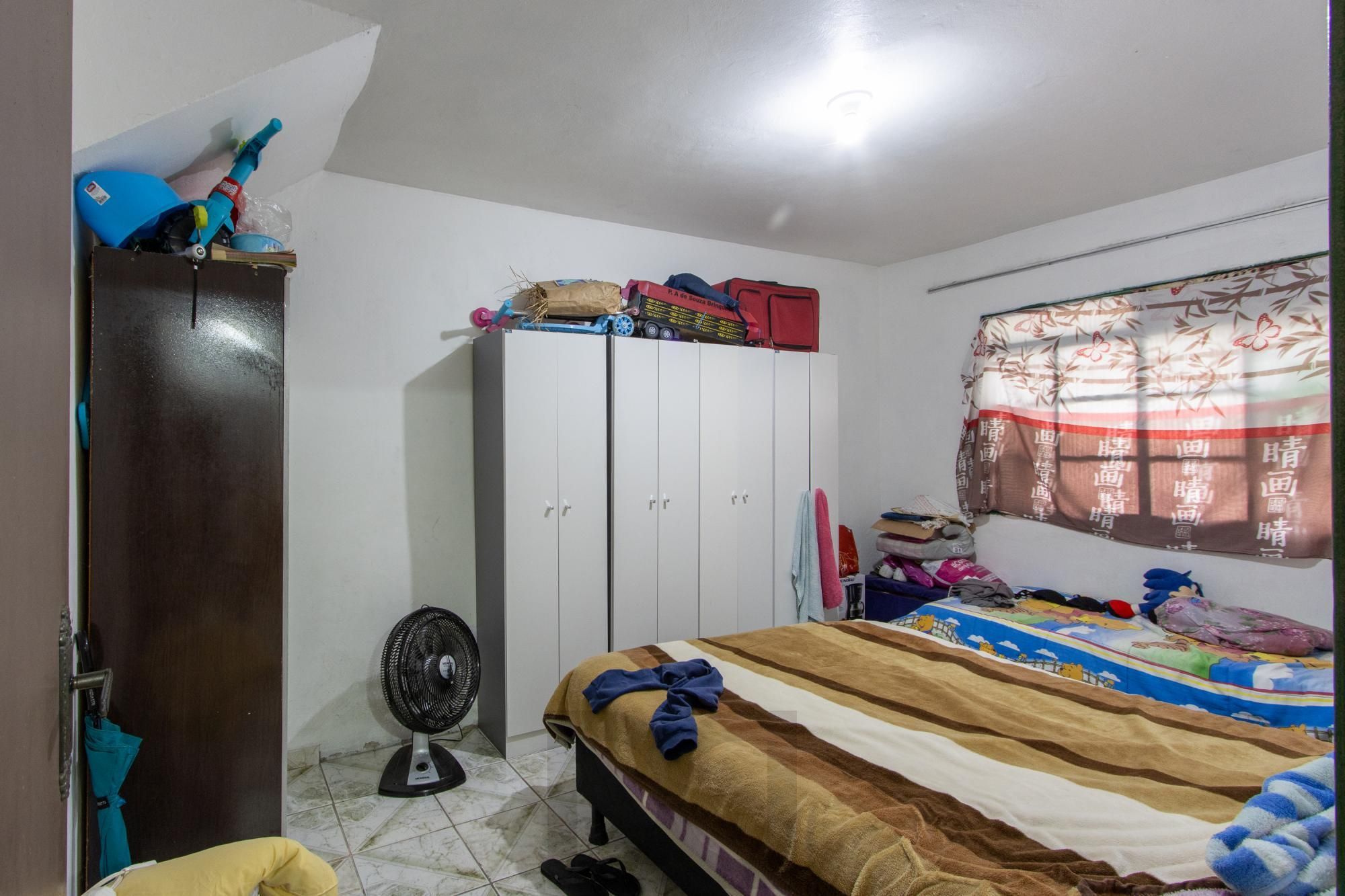 Casa ampla de 2 pavimentos com 4 dormitórios, 1 suite e 4 vagas no bairro Santa Tereza! — foto 9