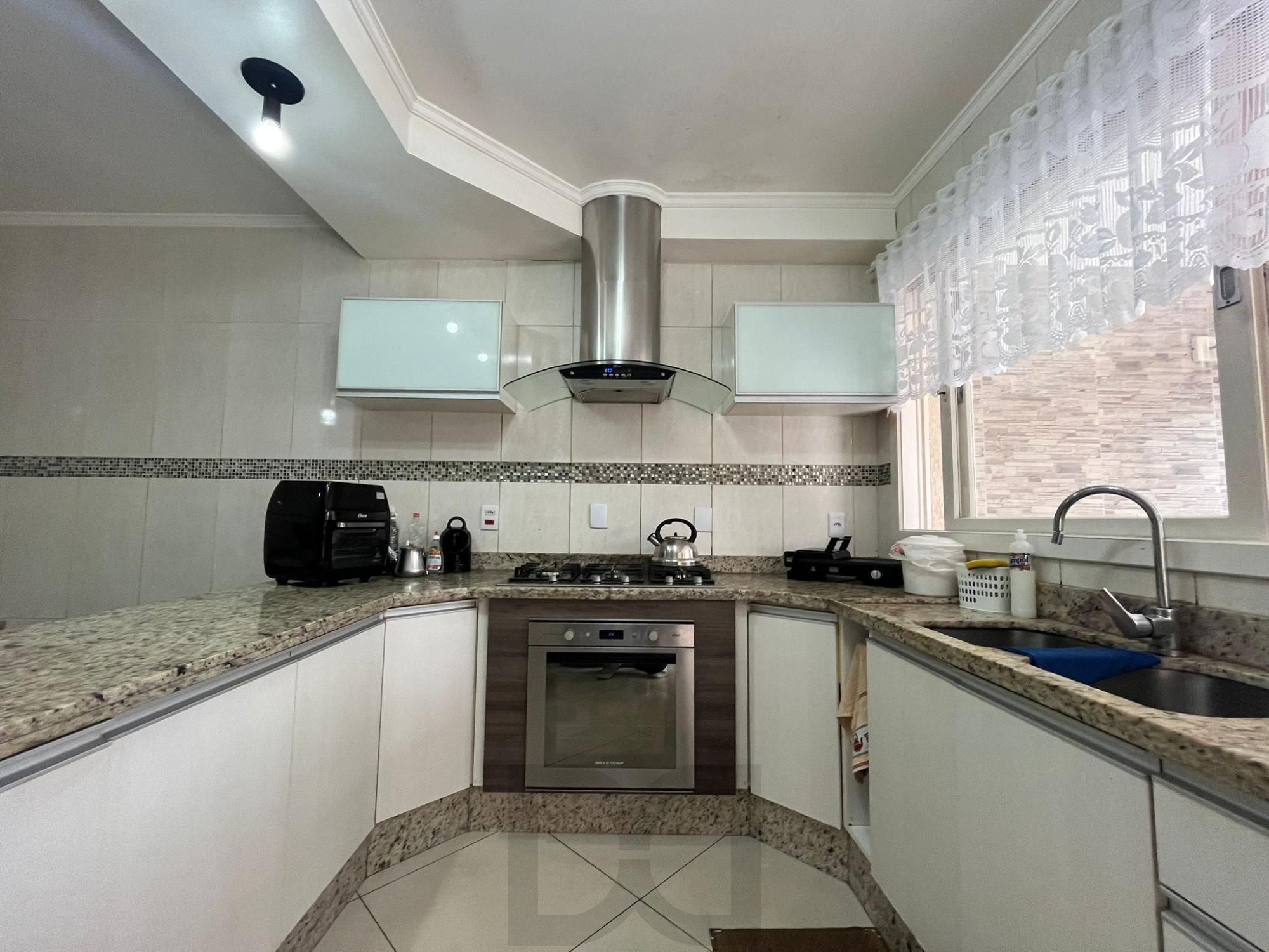 Duas casas no mesmo terreno – conforto, espaço e excelente localização! — foto 22