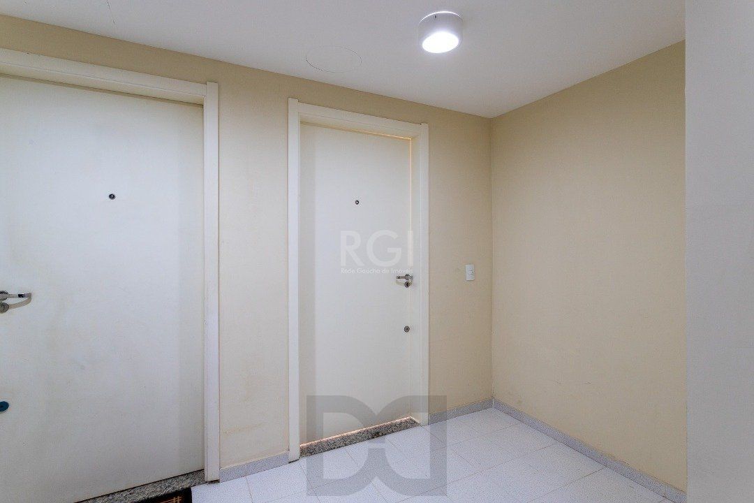 Apartamento para Venda - 45.88m², 2 dormitórios, 1 vaga - Cavalhada — foto 4