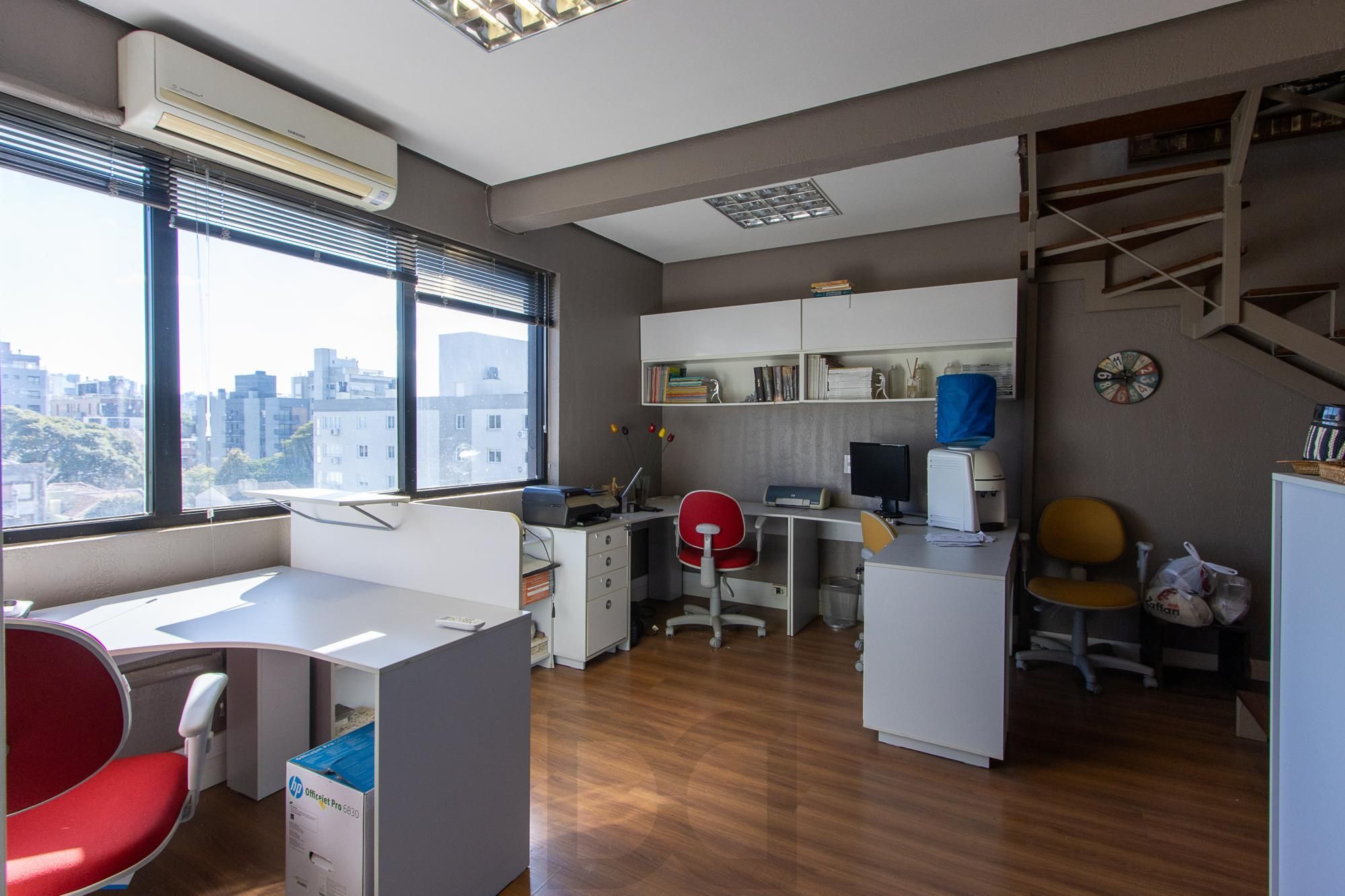 Sala Comercial Duplex à Venda no Bairro Petrópolis – Edifício João Abbott — foto 9