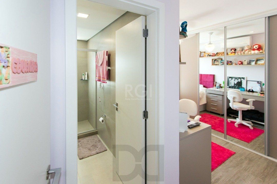 Cobertura para Venda - 230.43m², 3 dormitórios, sendo 3 suites, 2 vagas - Menino Deus — foto 18