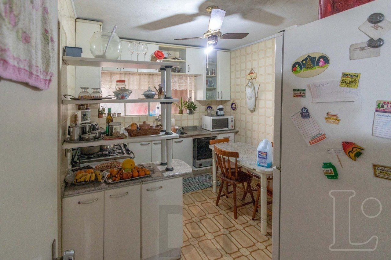 Sobrado para Venda - 241m², 4 dormitórios, sendo 1 suites, 1 vaga - Camaquã — foto 11