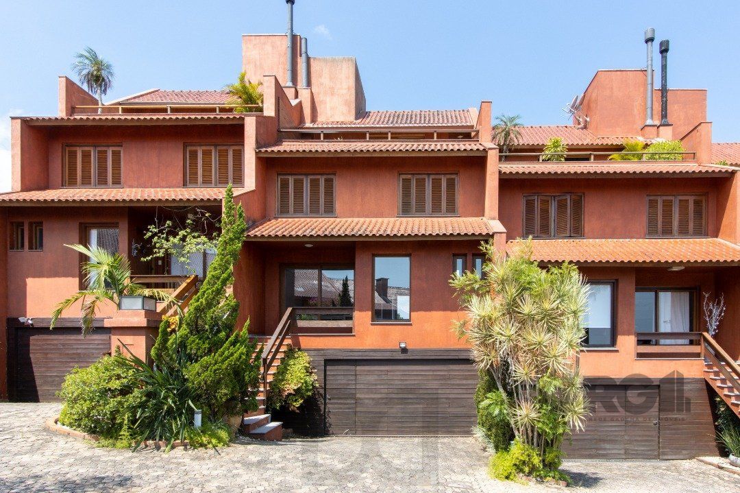 Casa Condominio para Venda - 384.33m², 3 dormitórios, sendo 1 suites, 3 vagas - Cristal — foto 1
