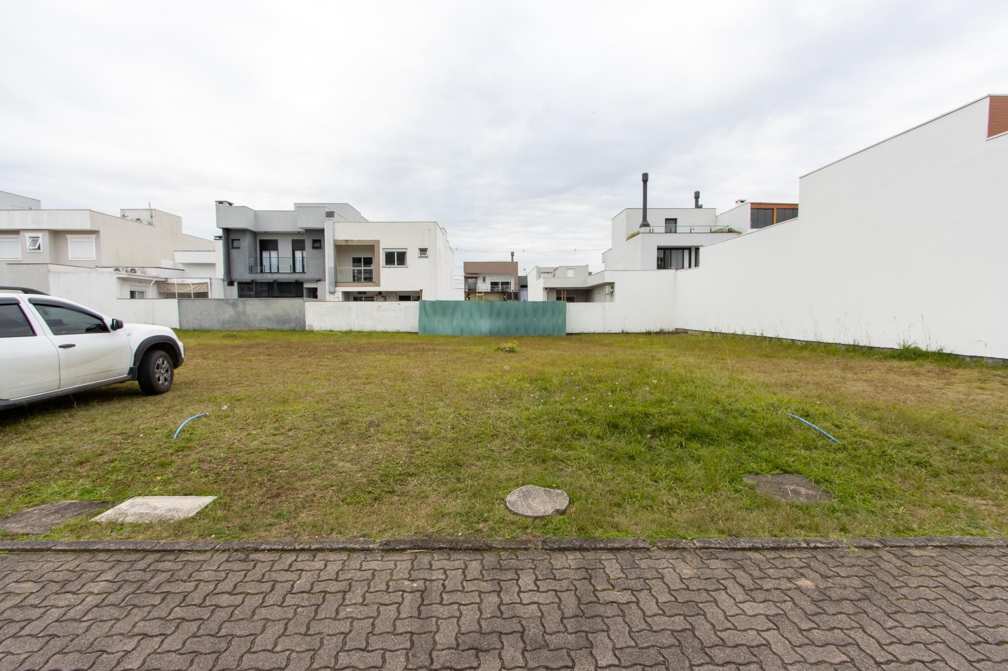 Lote de 154m2 no Condomínio Villa Amalfi, com boa infraestrutura — foto 1
