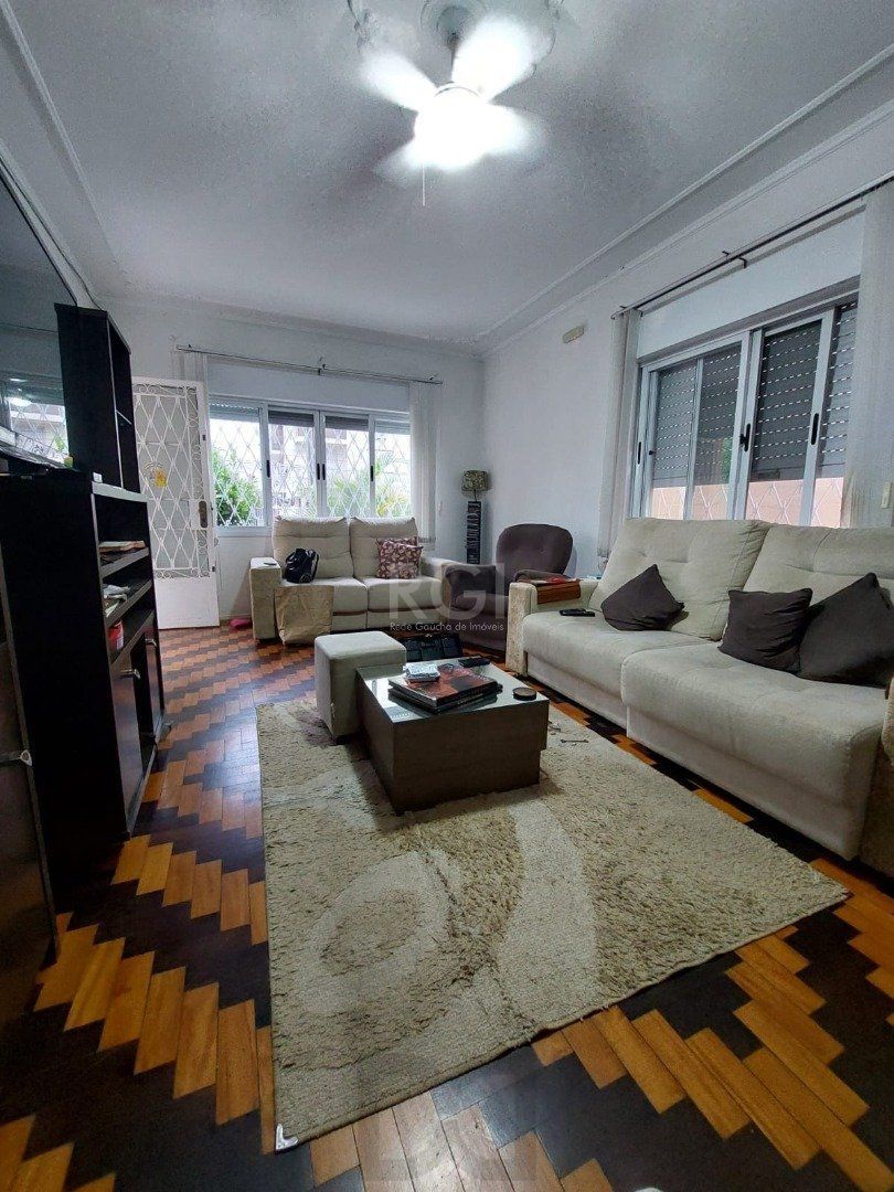 Casa para Venda - 184m², 3 dormitórios, sendo 1 suites, 4 vagas - Cristal — foto 2