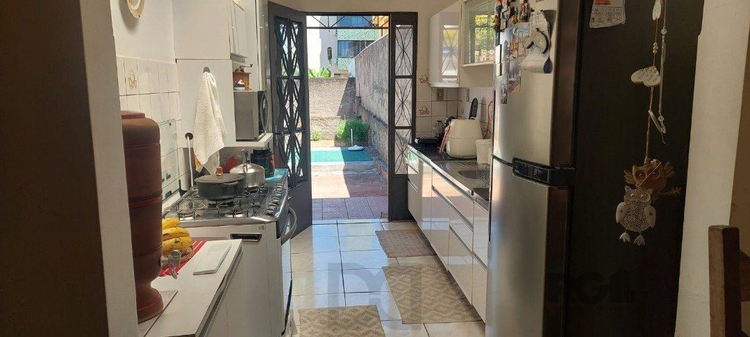 CASA COM EXTENSO PÁTIO NO CAMAQUÃ — foto 15