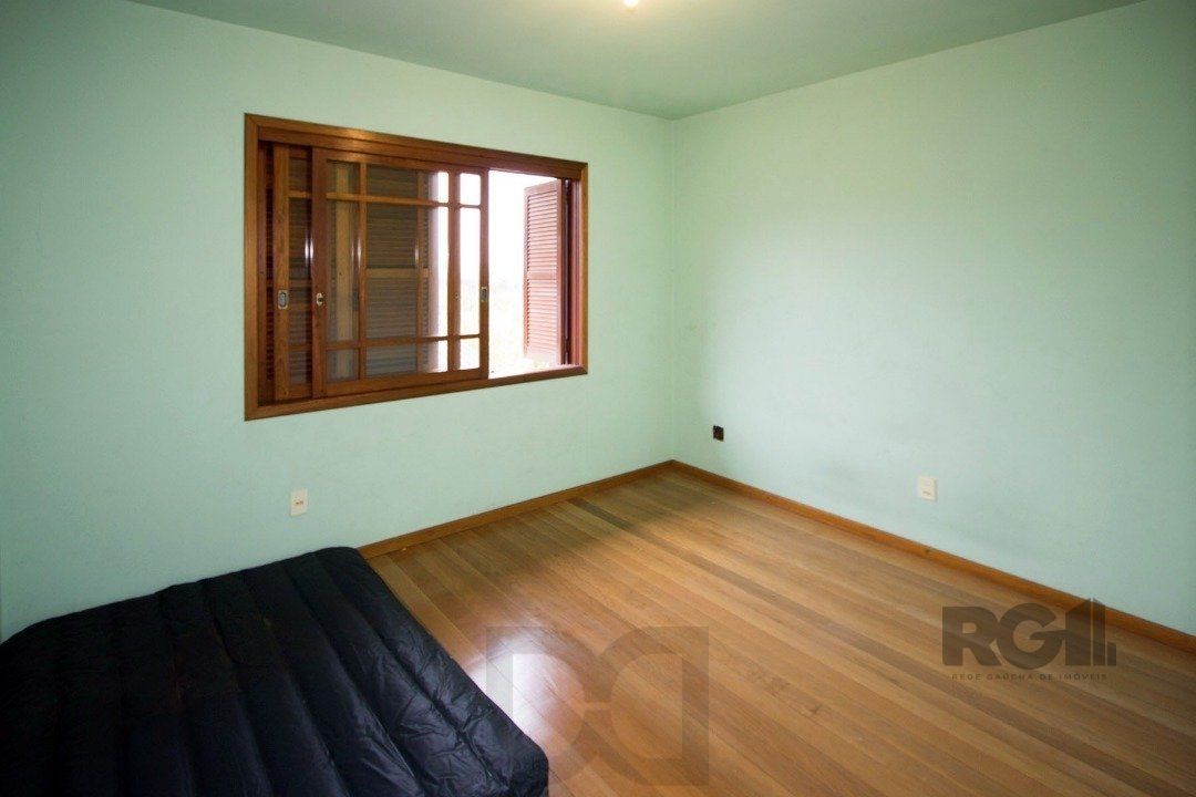 Sobrado com 6 suites, lareira, lavabo, pátio - Bairro Belém Velho — foto 22